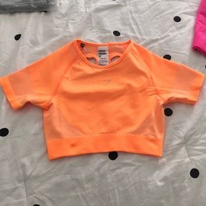 Ultra seamless crop top
